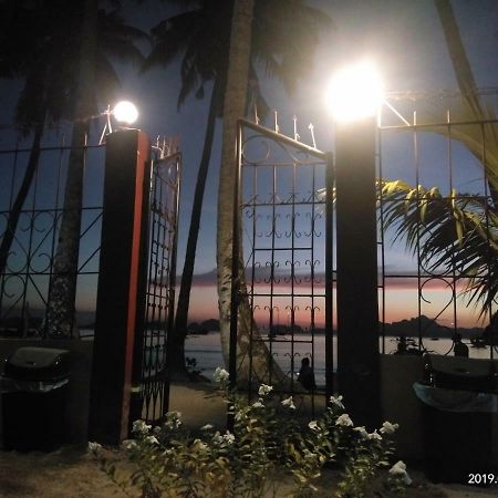 El Seatopia Beach Cottages El Nido Exteriör bild