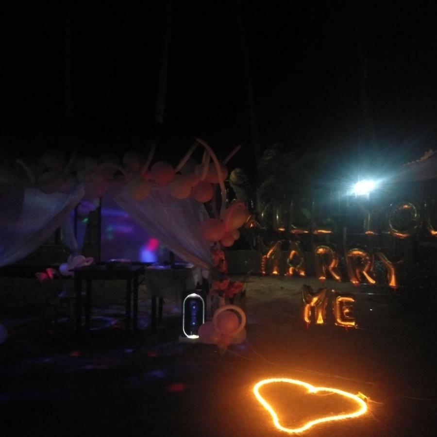 El Seatopia Beach Cottages El Nido Exteriör bild